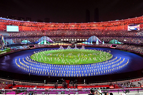 <b>震撼現(xiàn)場背后，大型綜藝演出擴(kuò)聲系統(tǒng)設(shè)計揭秘</b>